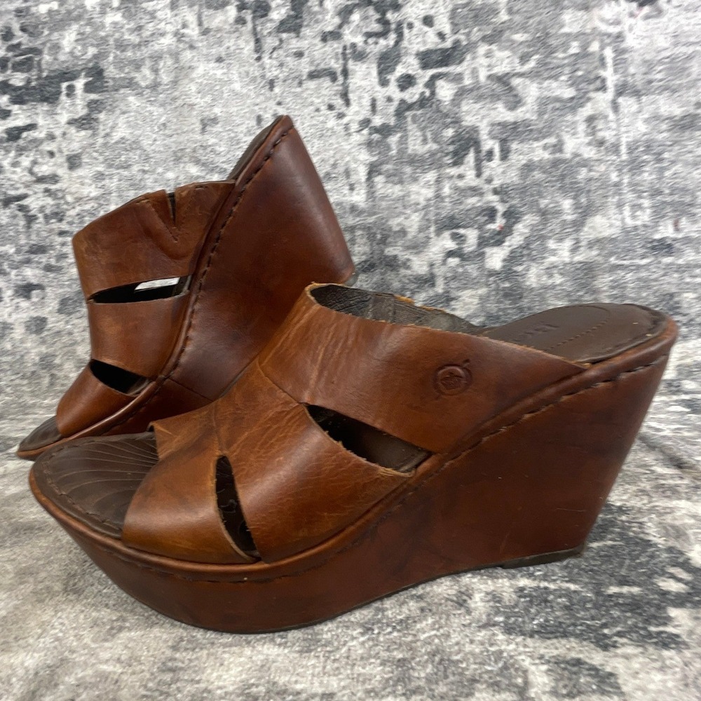 Born Womens 7 Wedge Sandal Brown Leather Open toe‎ Bohemian Cute N Casual Boho